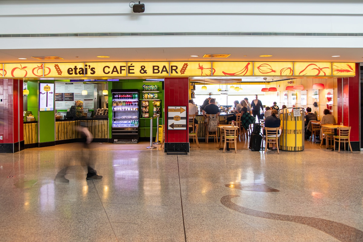 Picture of Etai's restaurant on B gates.