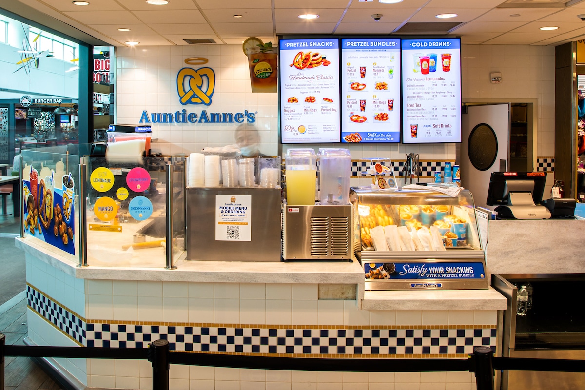 Picture of Auntie Anne's Pretzels on C Gates.